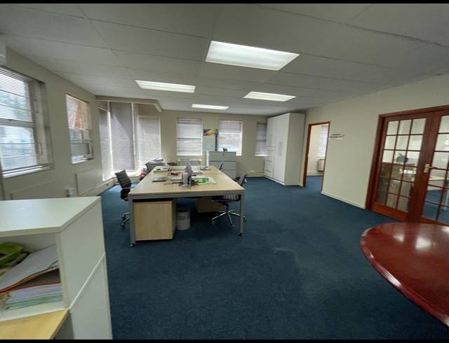 103.50M² OFFICE TO LET IN RIVONIA